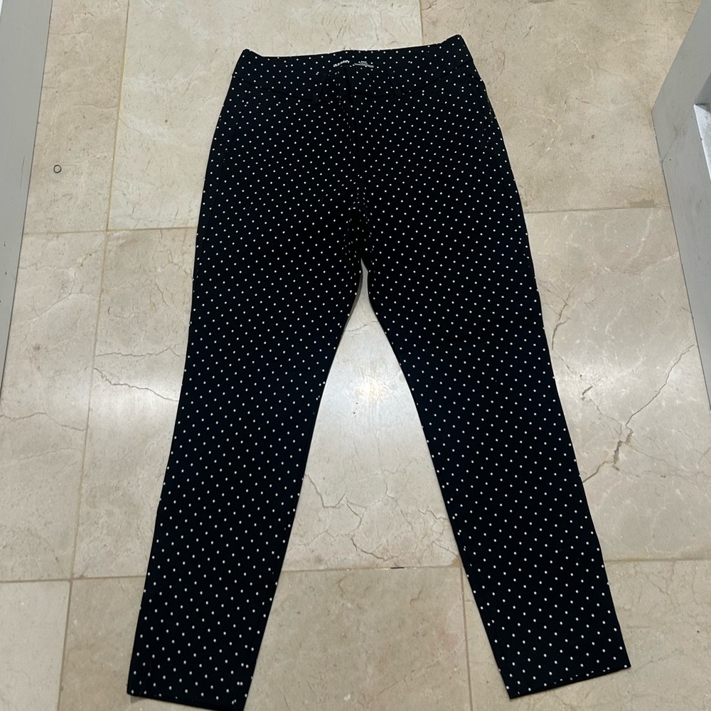 poke a dot black and white pants